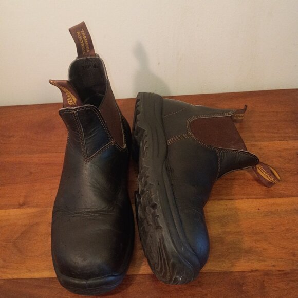 BLUNDSTONE Australia Safety Rated Steel Toe Chelsea Boot M7/W9 US Black Leather main image 11
